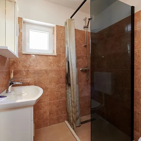 Cozy Downtown With Balcony Appartement Trogir